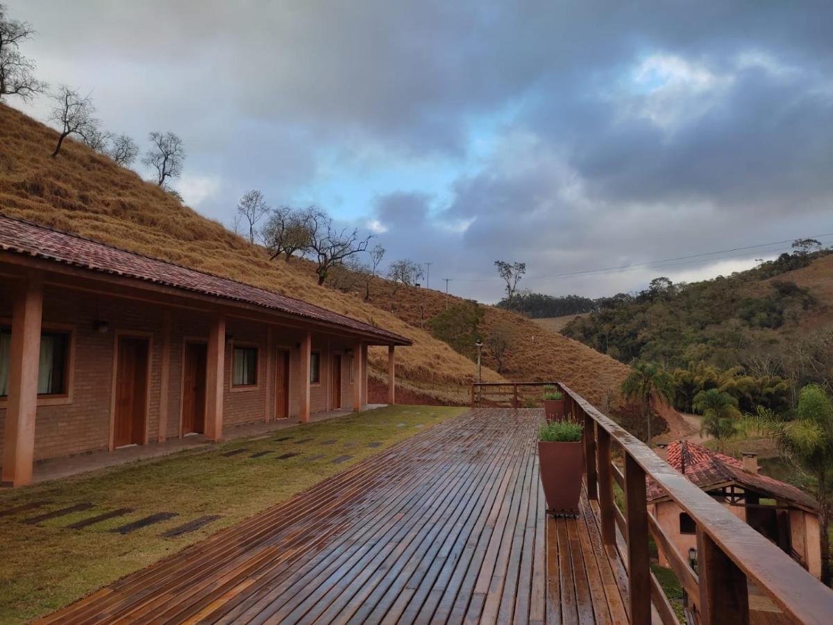 Pousada Estancia Shangri-La Cunha Exterior foto